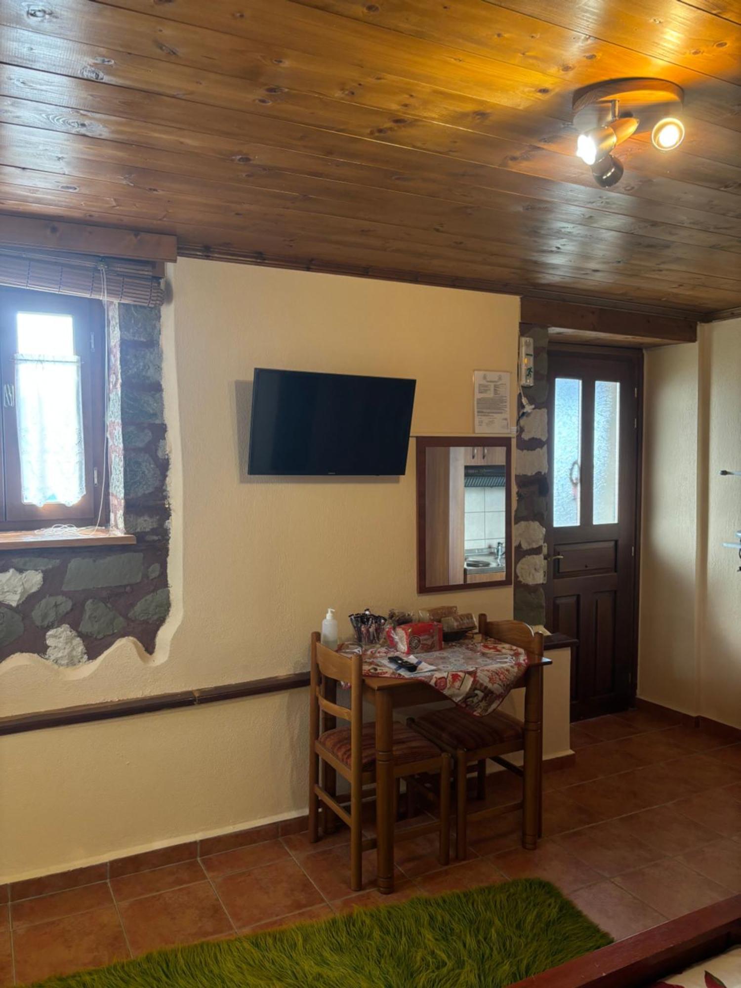 Hotel Πέτρινο Όραμα Kotronion  Exteriér fotografie